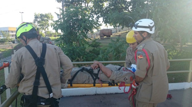 Instrução - Salvamento em altura (12)