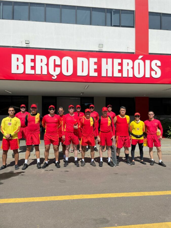 Mergulhadores de Segurança Pública do CBMGO voltam às águas para atualização técnica