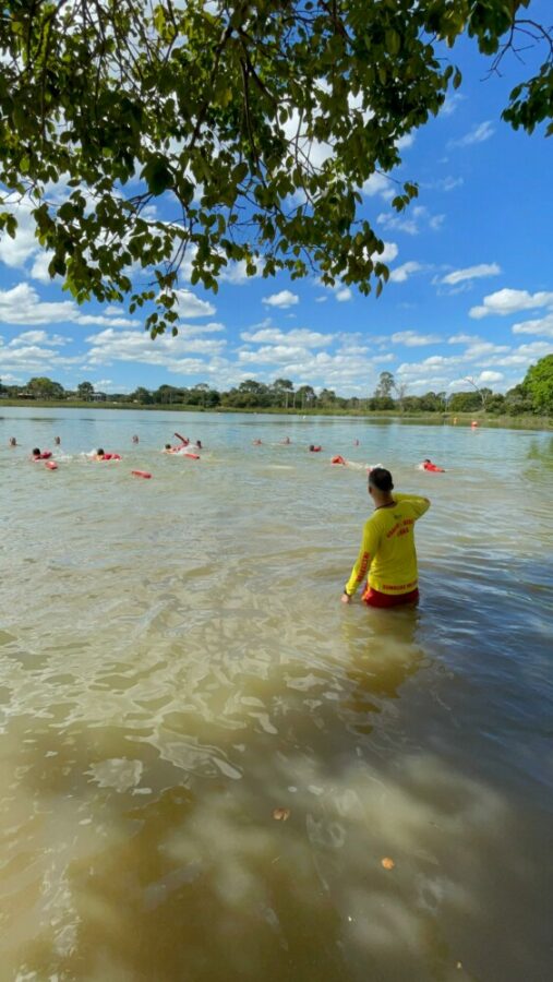 Mergulhadores de Segurança Pública do CBMGO voltam às águas para atualização técnica