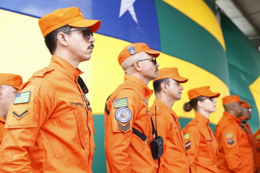 CBMGO realizou a entrega da nova viatura ABTS 30 para a 26ª CIBM, em Valparaíso