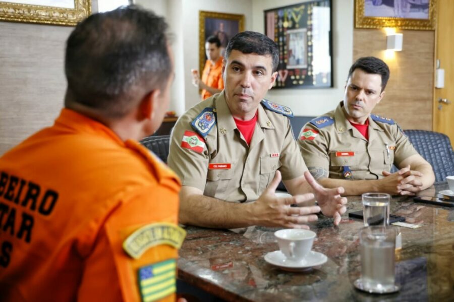 Comandante Geral do CBMGO recebe Comandante Geral do Corpo de Bombeiros Militar de Santa Catarina para reunião sobre o CONABOM