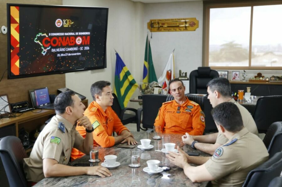 Comandante Geral do CBMGO recebe Comandante Geral do Corpo de Bombeiros Militar de Santa Catarina para reunião sobre o CONABOM